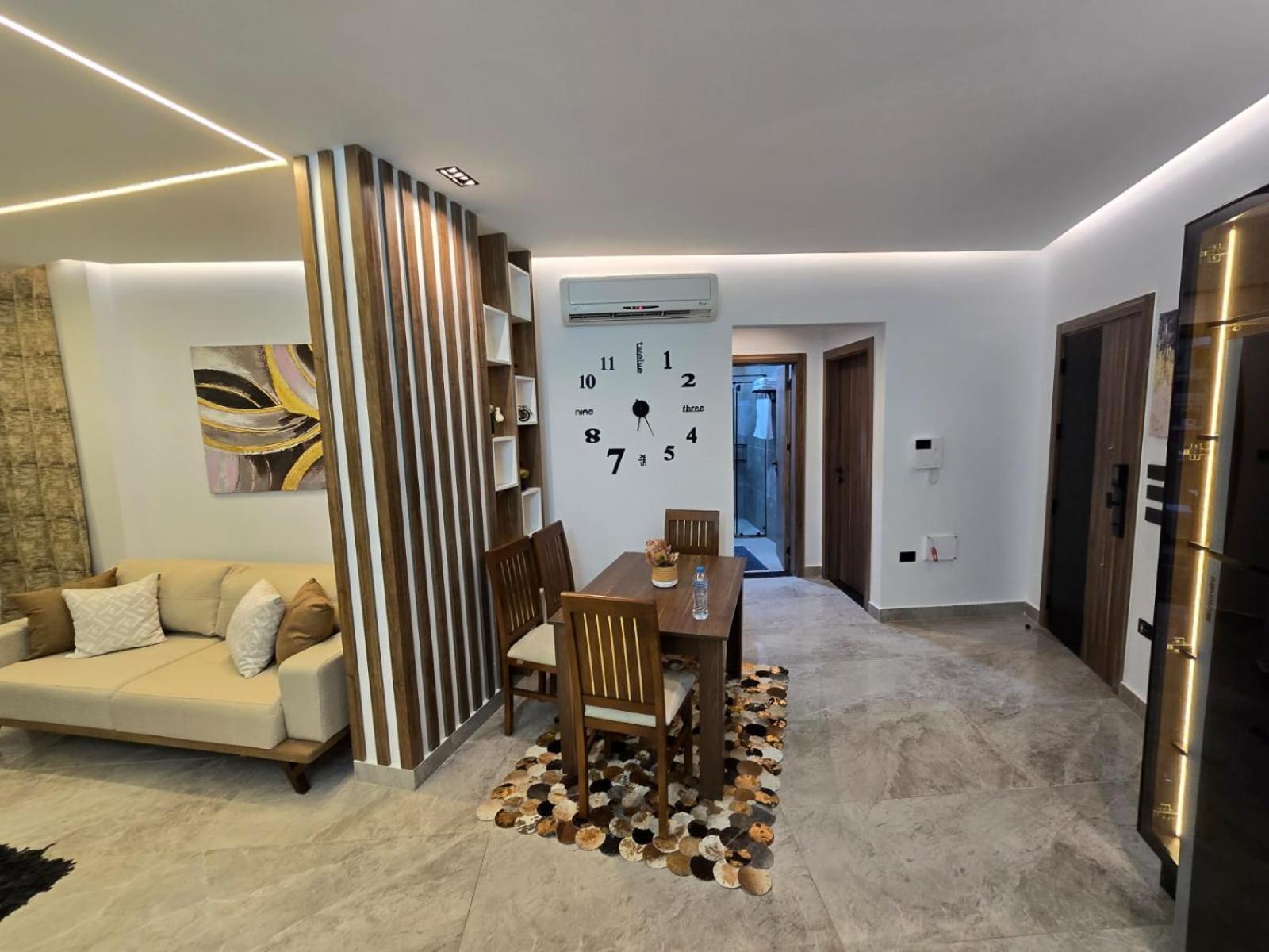 Cozy 2-room Stylish *