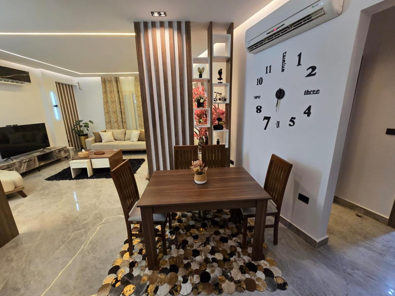 Cozy 2-room Stylish